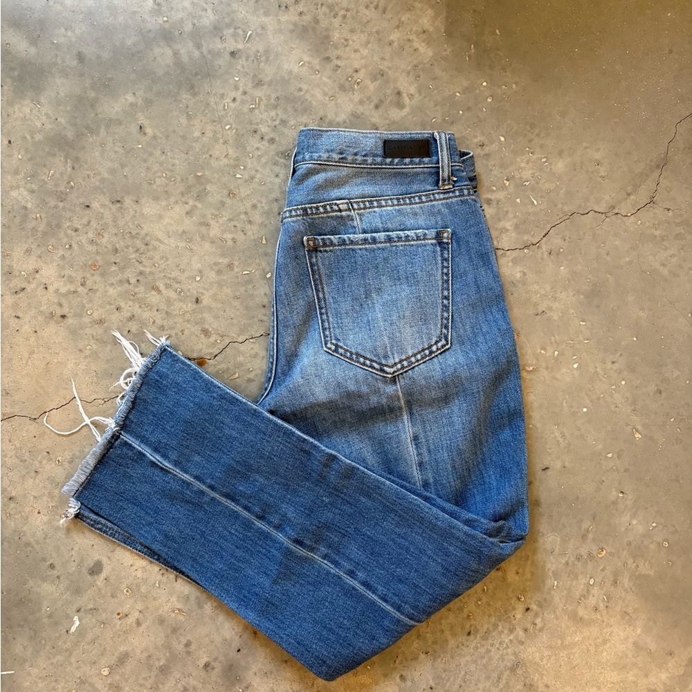 ❤️3/$15❤️Carly& Ivy crop jeans